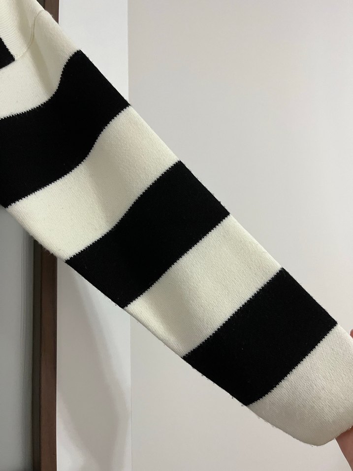 Uzun Kollu Çizgili Örgü Kadın Kazak - Görsel 3