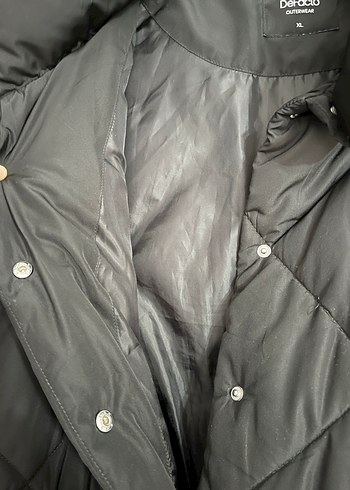 Düğmeli Siyah Kadın Kışlık Mont - Görsel 4