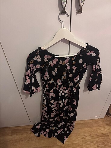 Çiçekli Elbise - Görsel 2