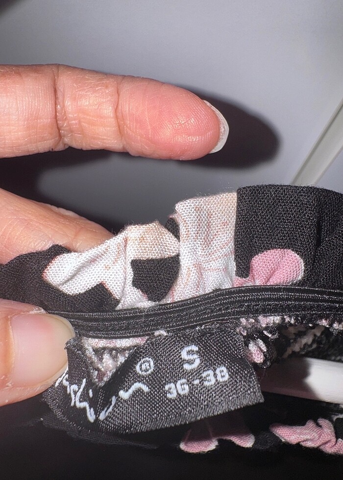 Çiçekli Elbise - Görsel 3