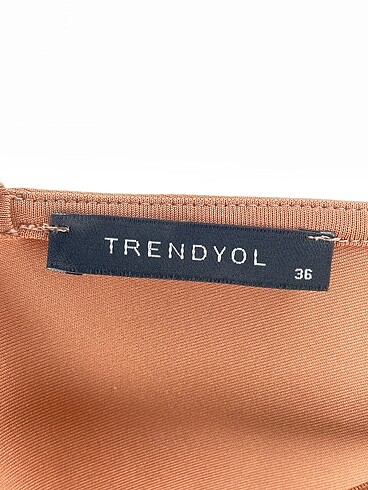 36 Beden çeşitli Renk Trendyol & Milla Bluz %70 İndirimli.