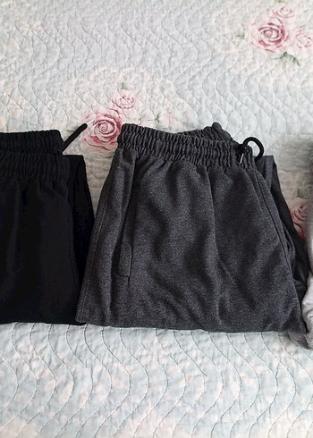 Nakış Detaylı Gri Rahat Kesim  Eşofman - Görsel 2