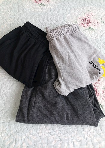 Nakış Detaylı Gri Rahat Kesim  Eşofman - Görsel 3