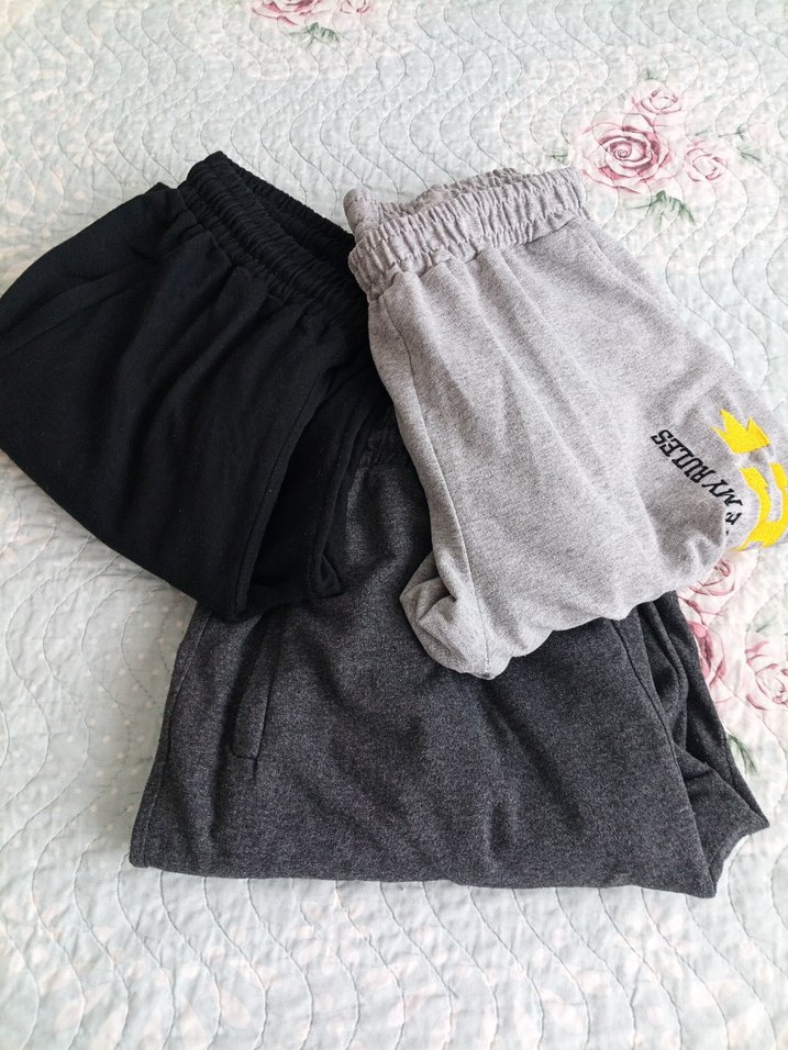 Nakış Detaylı Gri Rahat Kesim  Eşofman - Görsel 3