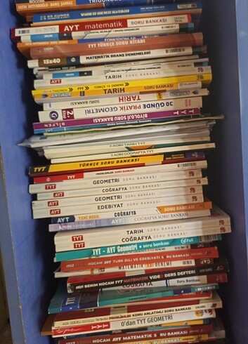 Yks kitap.