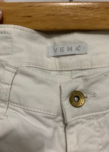 Düğmeli Beyaz Kadın Mini Şort - Görsel 5