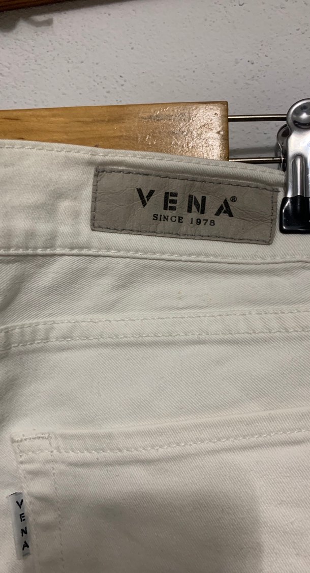 Düğmeli Beyaz Kadın Mini Şort - Görsel 4