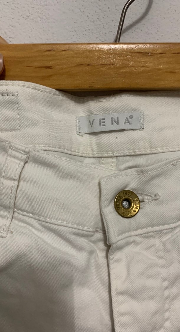 Düğmeli Beyaz Kadın Mini Şort - Görsel 5