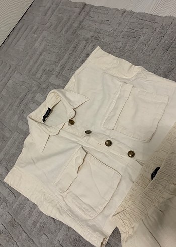 Düğmeli bej KadınTakım - Görsel 3