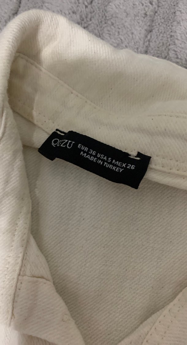 Düğmeli bej KadınTakım - Görsel 2