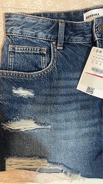 xl Beden lacivert Renk bershka distressed denim şort