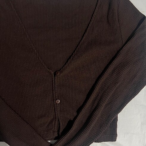 Pull and Bear pull and bear uzun kollu düğmeli crop