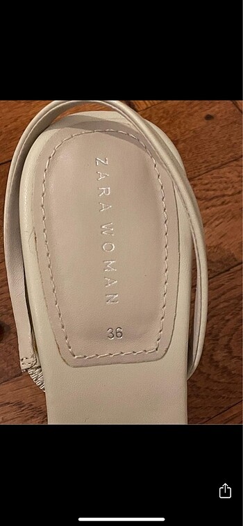 36 Beden Zara beyaz vinil topuklu sandalet