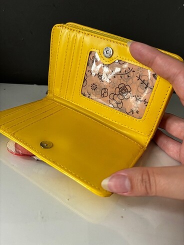  Beden sarı Renk Hello kitty aynalı cüzdan