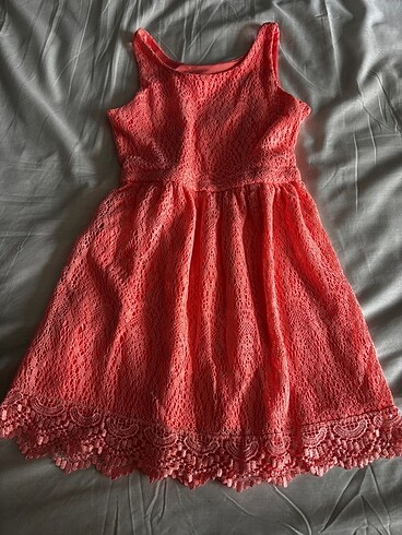 9 Yaş Beden H&M dantelli elbise