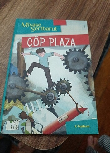 çöp plaza kitap 