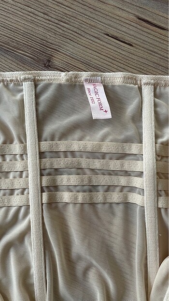 H&M Korse magic forms m/l