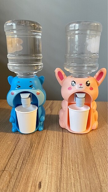 Masa ustu mini su sebili