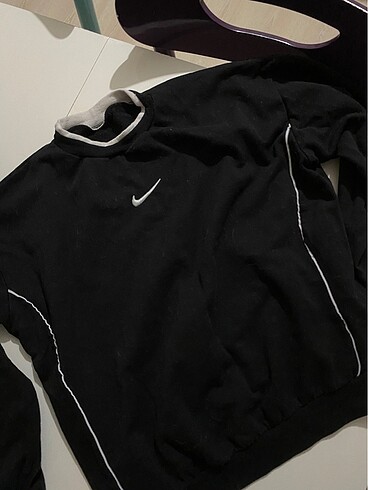 Nike sweatshirt