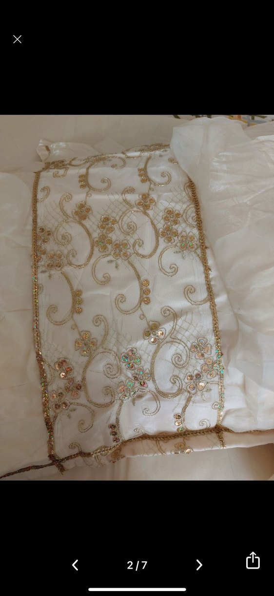 İşlemeli Beyaz Yatak Örtüsü - Görsel 2