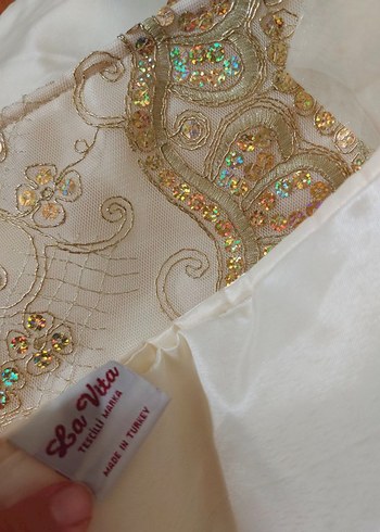 İşlemeli Beyaz Yatak Örtüsü Seti - Görsel 5