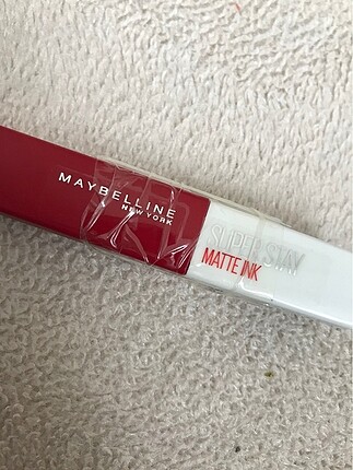 Maybelline super stay likit matte ruj