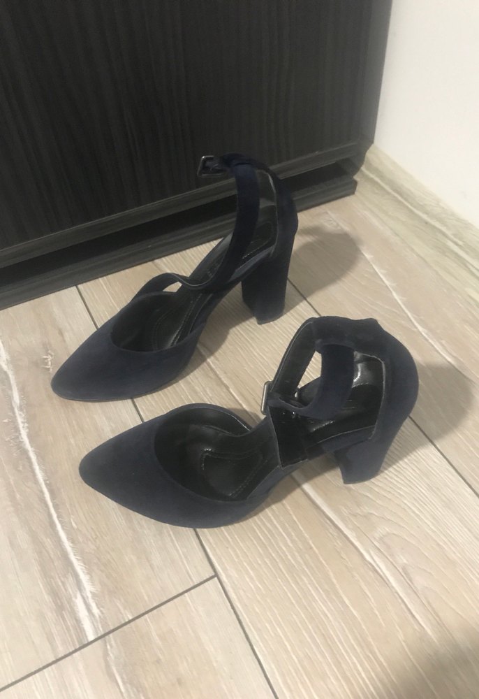 Klasik Lacivert Tokalı Kadın Topuklu Ayakkabı - Görsel 2