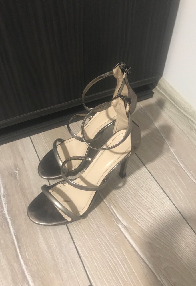 Gri Metal Tokalı Stiletto Topuklu Kadın Ayakkabı - Görsel 2