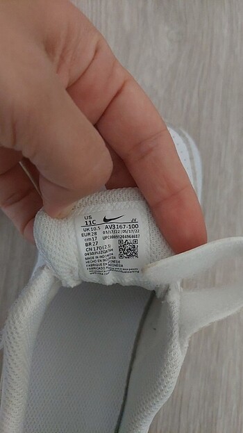 28 Beden beyaz Renk Nike unisex çocuk ayakkabi 28 no