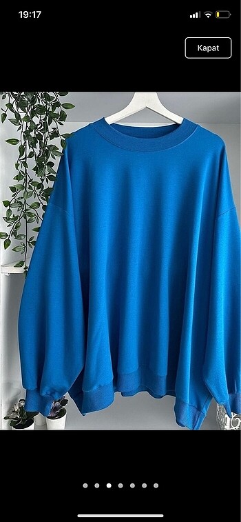 Saks sweat