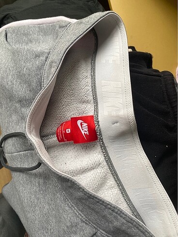 m Beden Nike tech eşofman