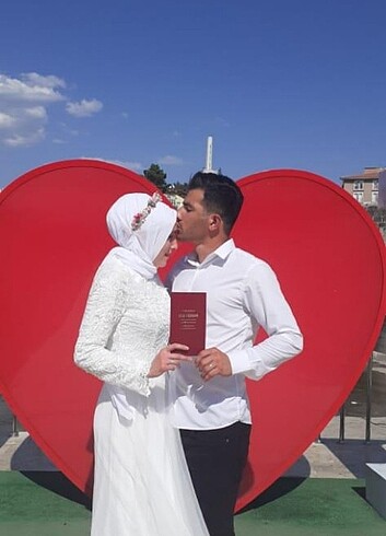 Beyaz elbise 