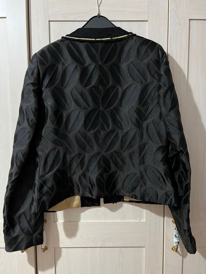 Düğmeli Siyah Kadın Ceket Midi Boy - Görsel 2