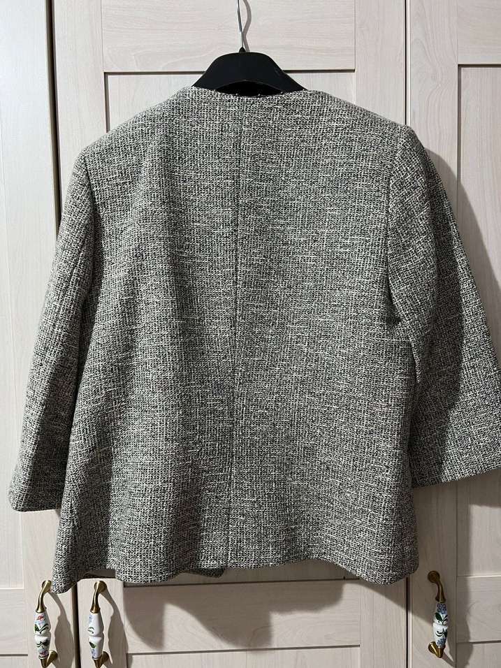 Düğmeli Kısa Gri Kadın Ceket - Görsel 2