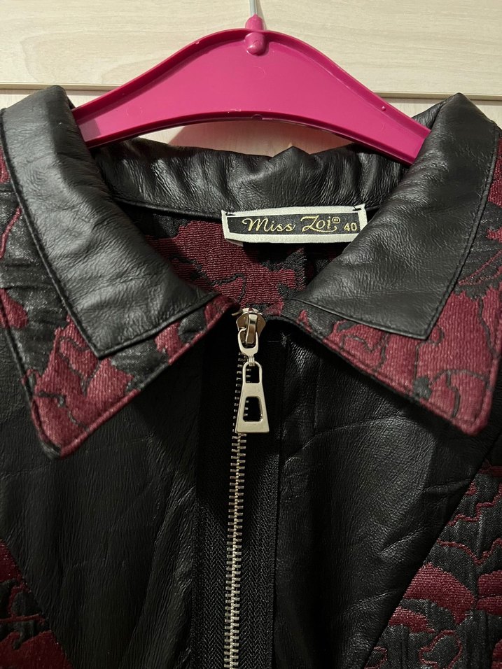 Bordo Desenli Uzun Fermuarlı Elbise - Görsel 2