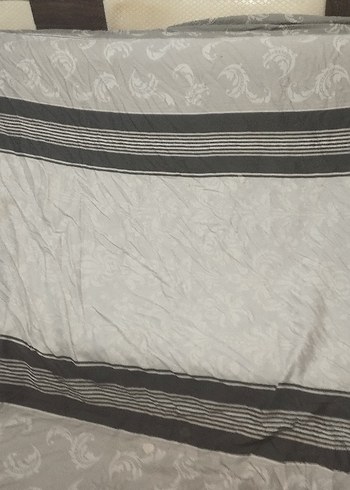 Gri Desensiz Yatak Örtüsü - Görsel 2