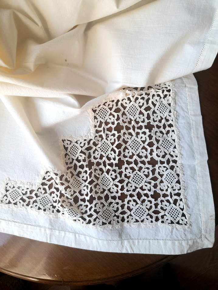 Vintage Dantel Kenarlı Pamuk Kumaş Örtü - Görsel 2