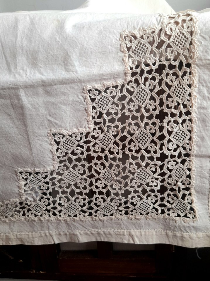 Vintage Dantel Kenarlı Pamuk Kumaş Örtü - Görsel 3