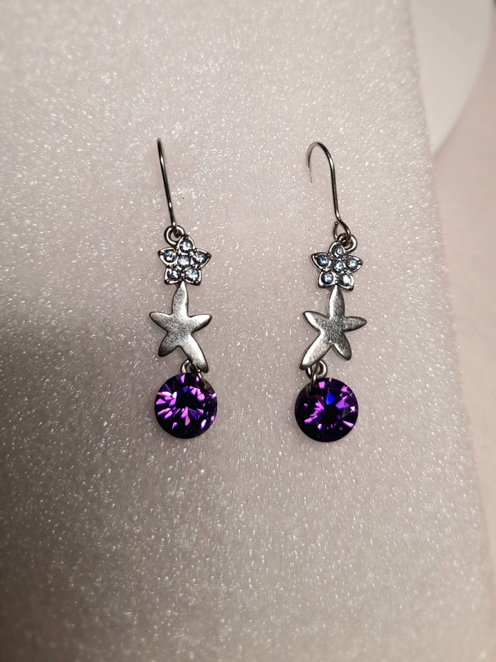 Kristal Taşlı Çiçek  Detaylı Çelik Küpe - Görsel 4