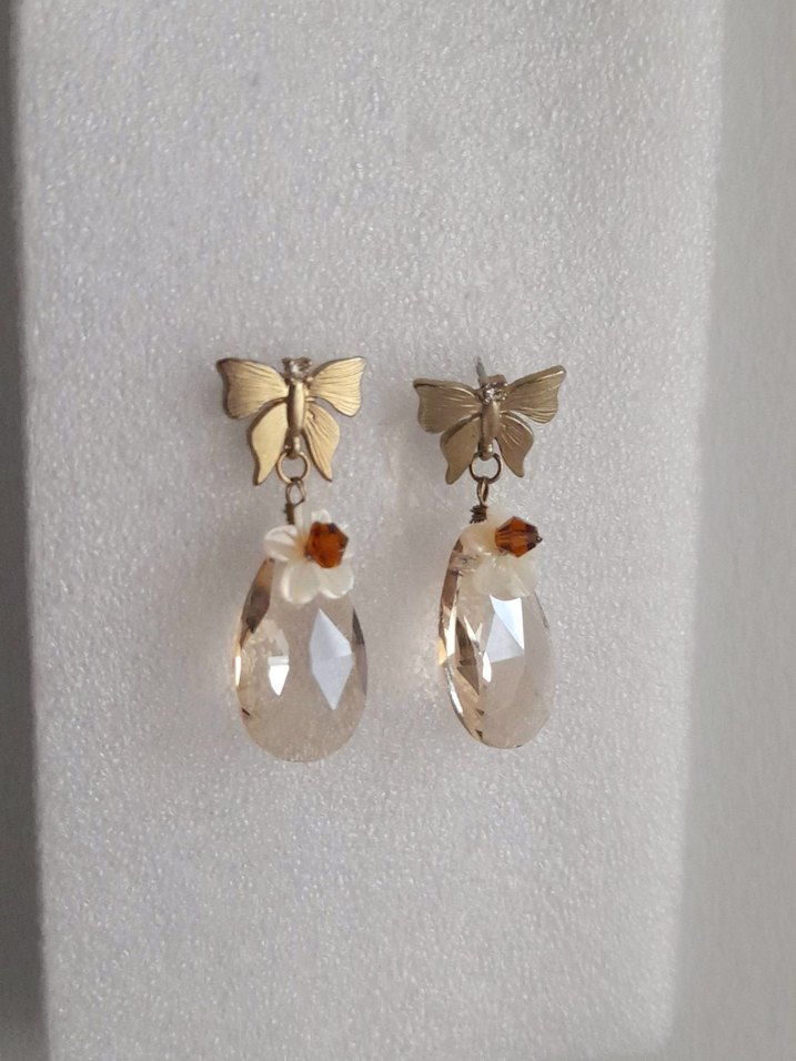 Kristal Damla Taşlı, Sedef çiçekli Sallantılı Küpe - Görsel 2