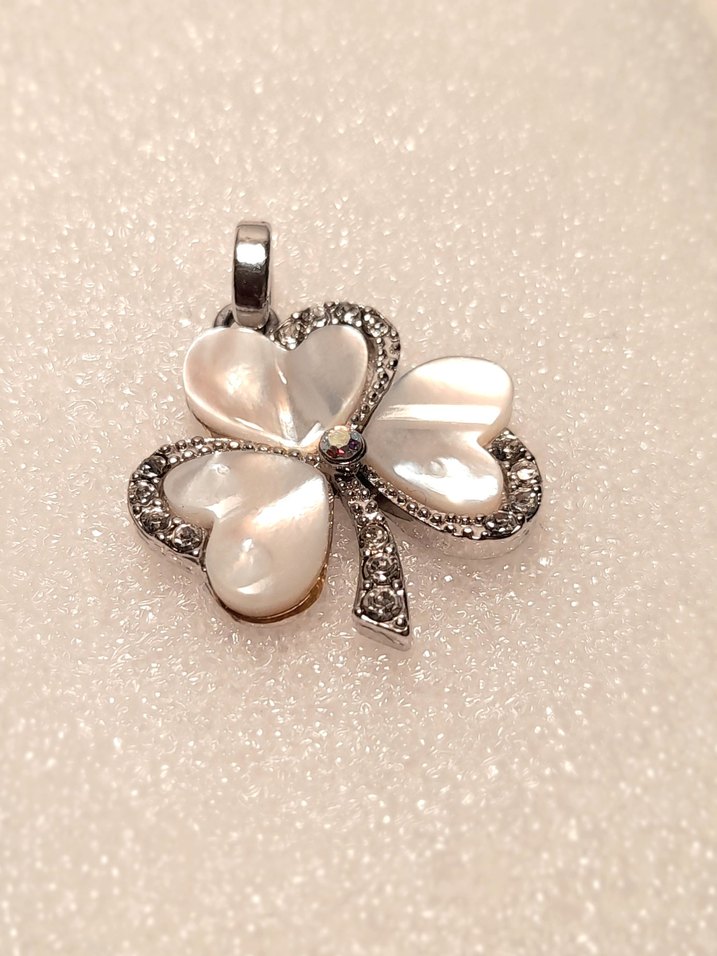 Sedef, zirkon Taşlı Yonca Kolye Ucu - Görsel 3