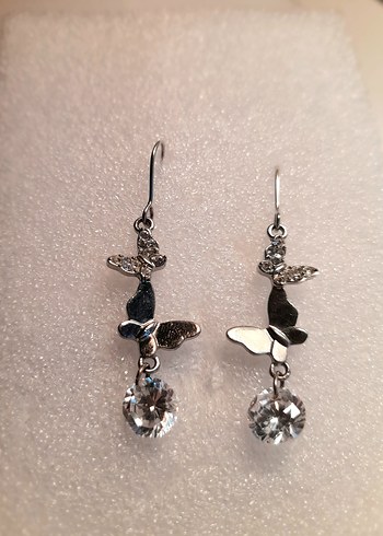 Kristal Taşlı Kelebek Detaylı Küpe - Görsel 8