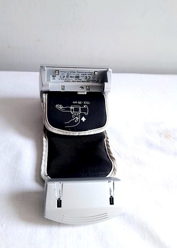 Braun 6084 Bilekten Tansiyon Ölçer.Sıfır, Koruma kılıfındadır. - Görsel 7