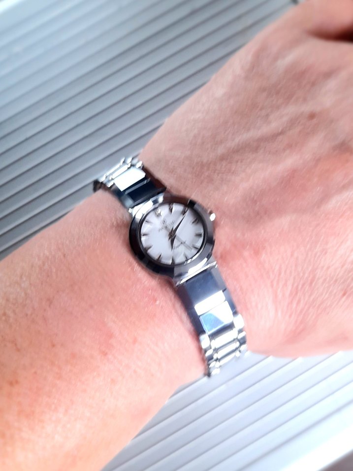 Vintage Revello Marka Çelik Kordon Kadın Saat - Görsel 2