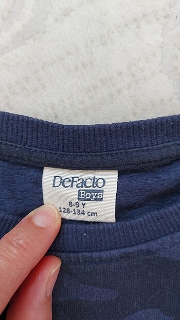 Defacto Defacto erkek çocuk sweetshirt 8-9yaş orta kalınlıkta.