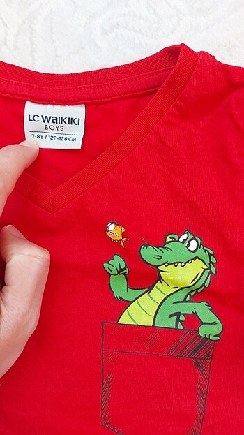 LC Waikiki Lcw erkek çocuk kolsuz tşört. Çok temiz.7-8 yaş
