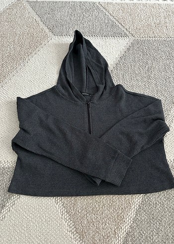 Gri Kapüşonlu Fermuarlı Kadın Crop Sweatshirt