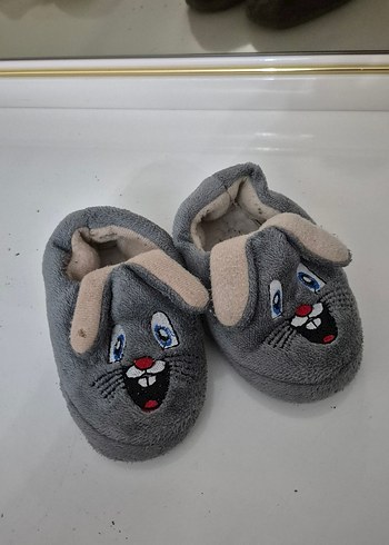 Nakışlı Gri Kız Çocuk Sıcak Terlik - Görsel 2