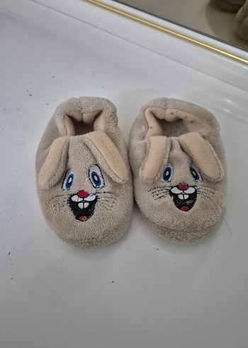 Kız erkek Çocuk Nakışlı Tavşan Figürlü Ev Terliği - Görsel 3