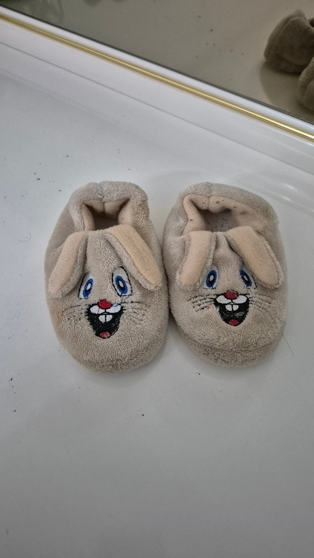 Kız erkek Çocuk Nakışlı Tavşan Figürlü Ev Terliği - Görsel 3